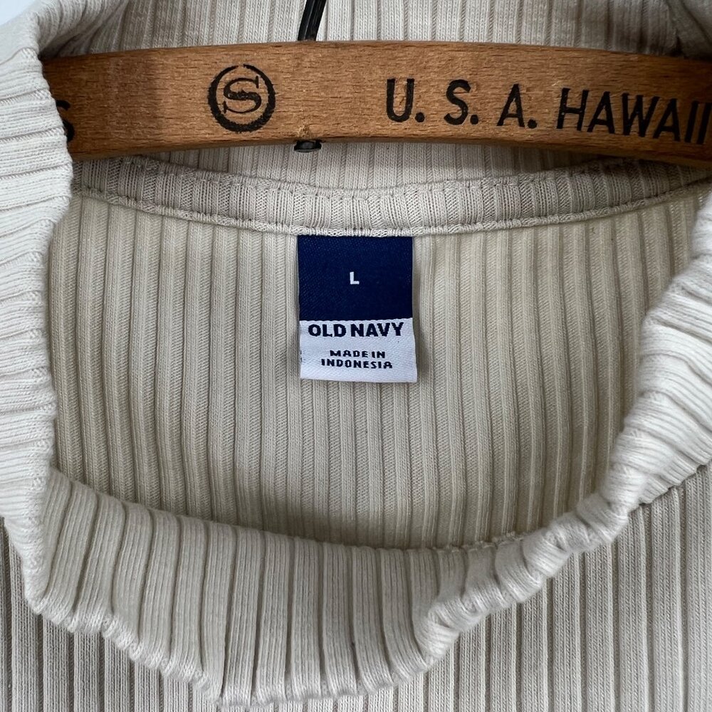 Old Navy Cream Ribbed Knit Mockneck Short Sleeve Sweater Womens Large - Picture 3 of 3